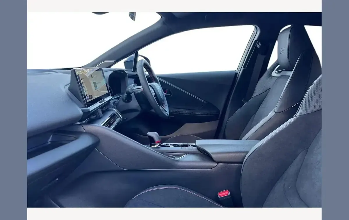 Used Toyota C-HR Sport 223 HP (164 kW) 2026 Scarlet flare with astral black roof and rear quar SUV