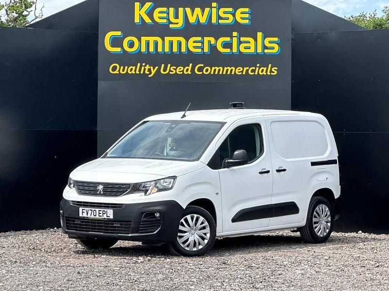 White Used 2021 Peugeot Partner MPV | £9,290 (Fair price) - Image 1/2