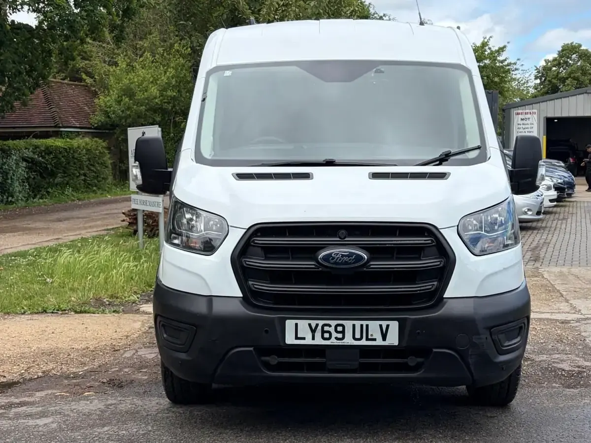 Used Ford Transit 130 HP (95 kW) 2020 White Van