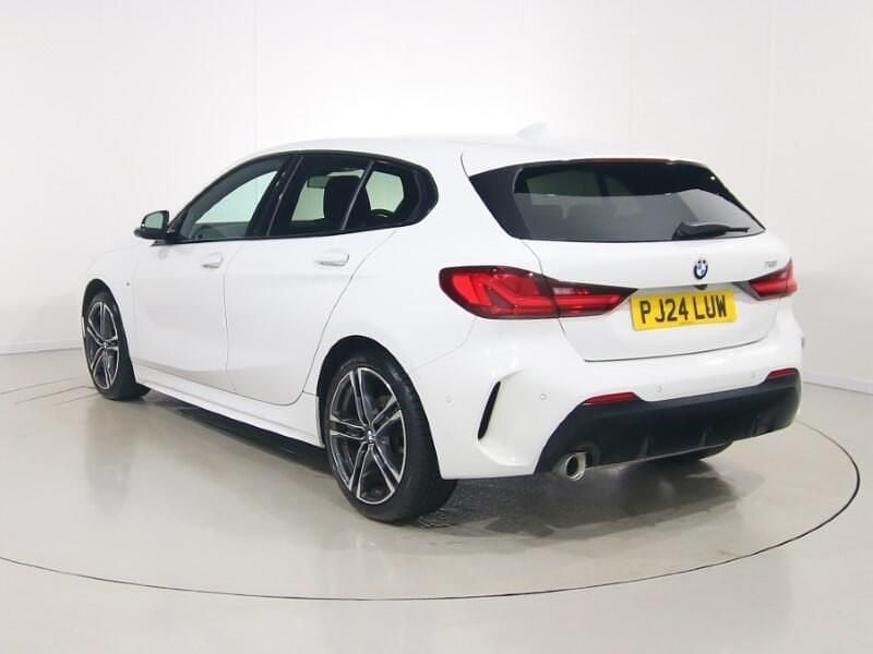 Used BMW 118 M Sport 134 HP (98 kW) 2024 White Hatchback