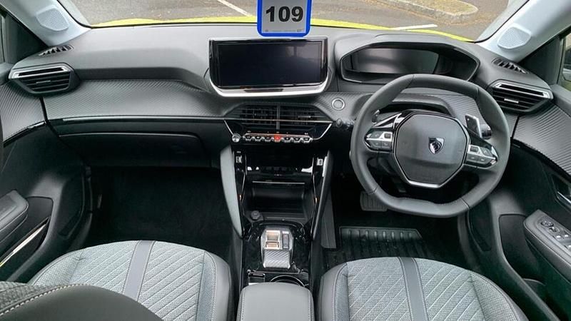 New Peugeot 208 Allure 99 HP (72 kW) 2025 Yellow Hatchback
