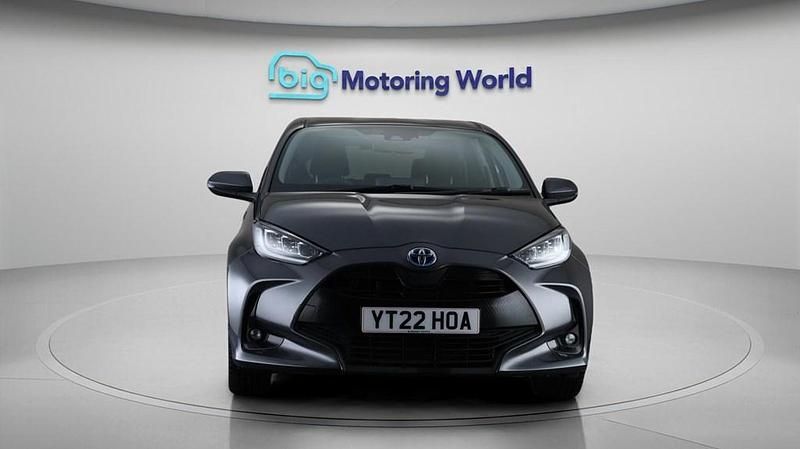 Used Toyota Yaris Hybrid Design 116 HP (85 kW) 2022 Grey Hatchback