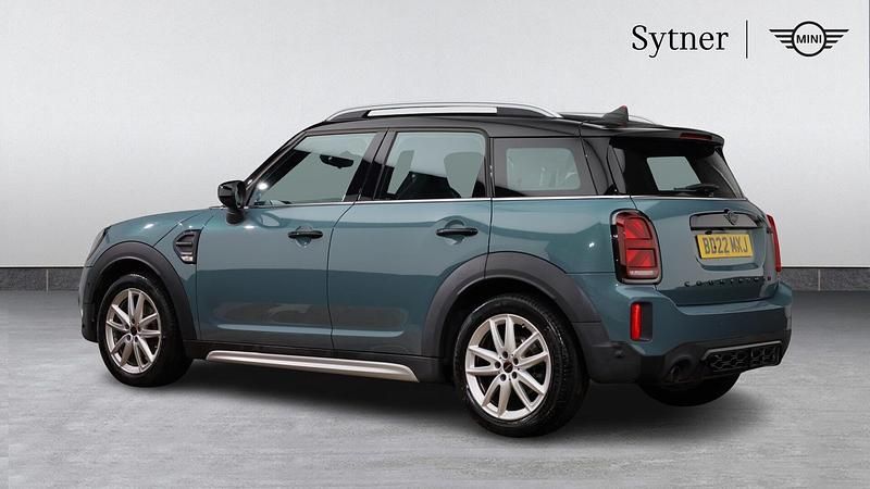 Used Mini Cooper Countryman Sport 134 HP (98 kW) 2022 Green SUV