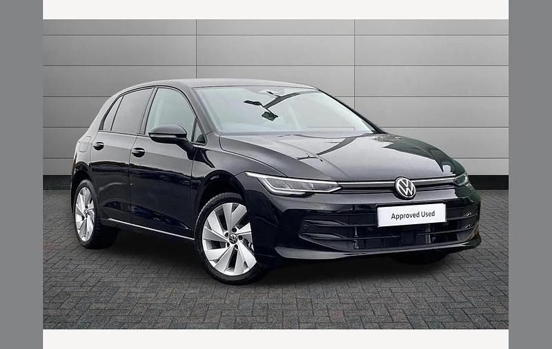 Black New 2025 VW Golf VIII Match Hatchback | £29,950 (Good price) - Image 1/3