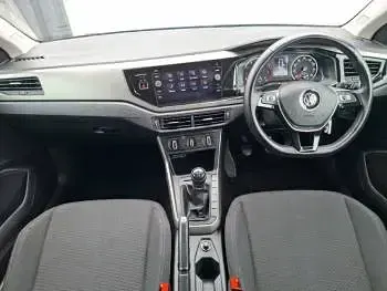 Used VW Polo SE 95 HP (69 kW) 2019 Blue Hatchback