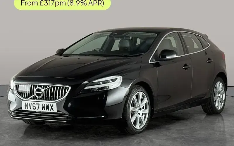 Used Volvo V40 Inscription 152 HP (111 kW) 2019 Hatchback