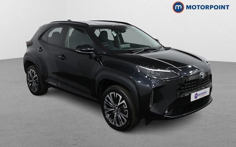 Used 2024 Toyota Yaris Hybrid Estate | £21,099 (Good price) - Image 1/4