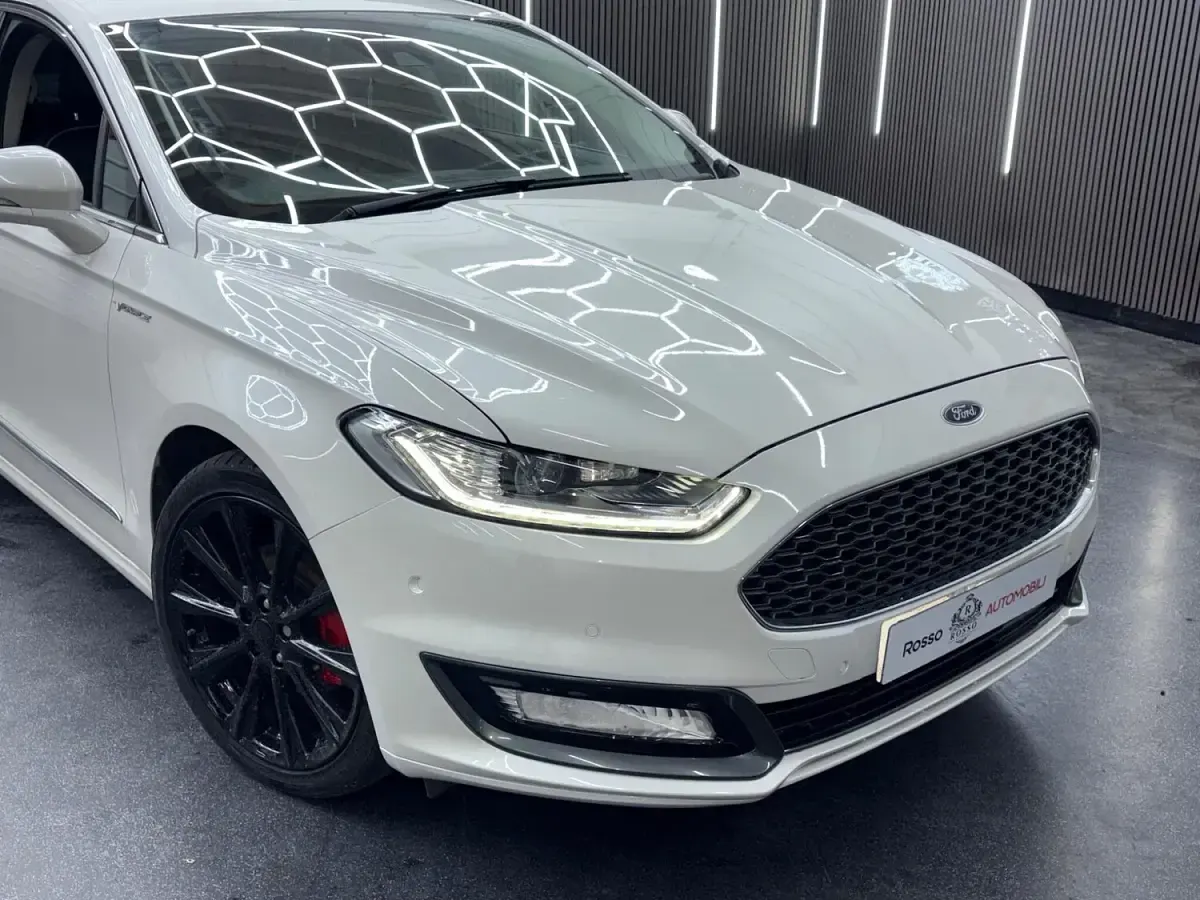 Used Ford Mondeo 2016 White Sedan