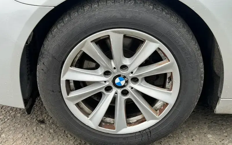 Used BMW 520 M Sport 184 HP (135 kW) 2013 Silver Estate