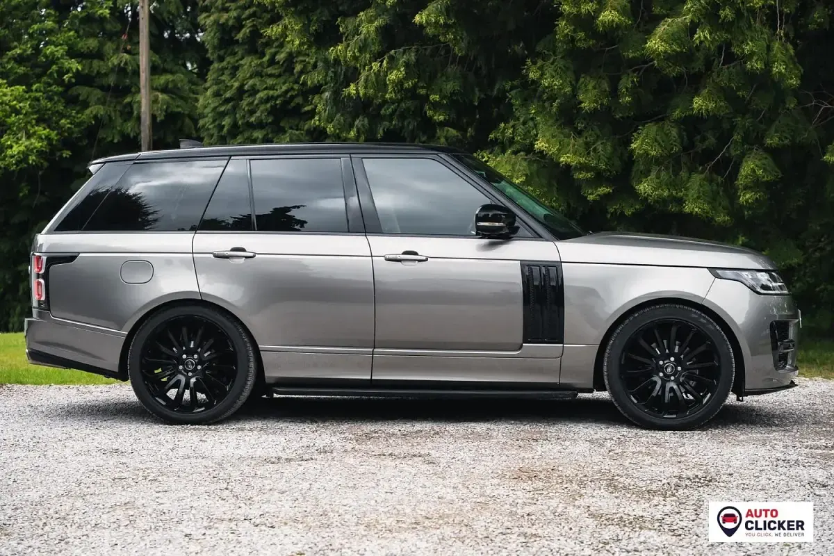Used Land Rover Range Rover Vogue 306 HP (225 kW) 2018 Silver SUV