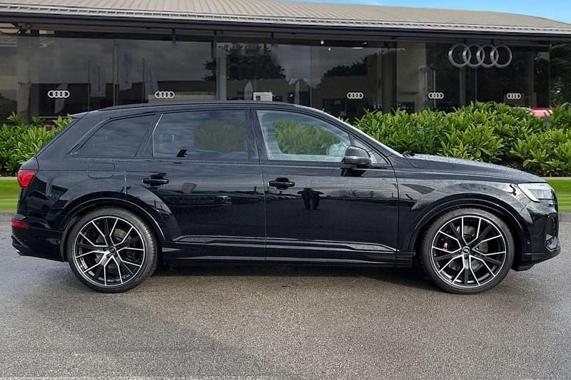 New Audi SQ7 Black Edition 2026 Black SUV