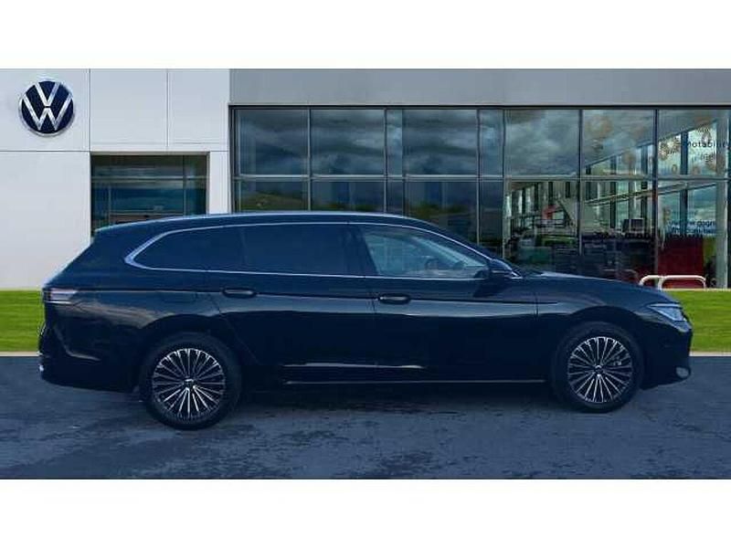 Used VW Passat 265 HP (194 kW) 2025 Estate