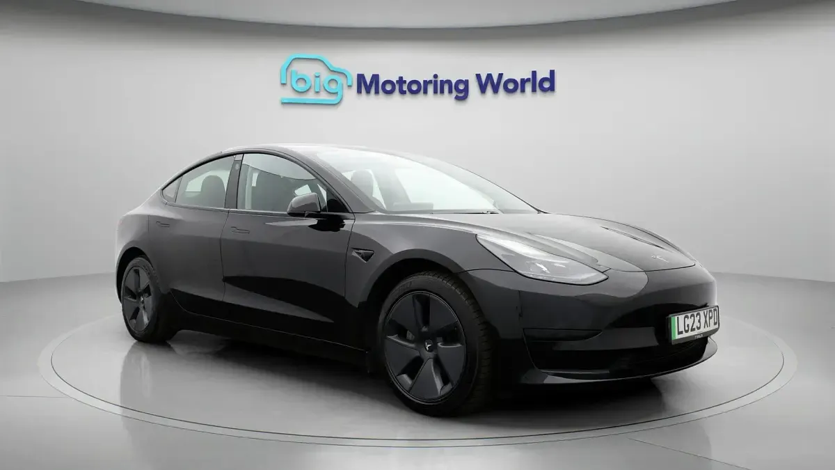 Usado Tesla Model 3 RWD 235 kW (320 HP) 2023 Sedan