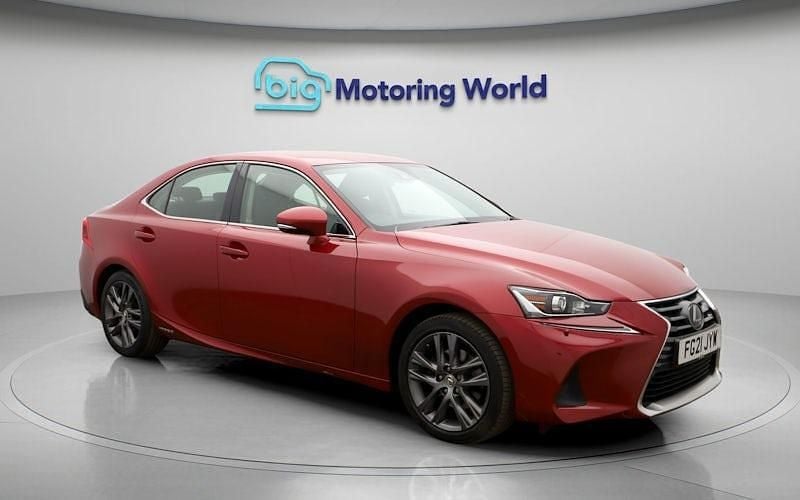 Used Lexus IS300h 223 HP (164 kW) 2020 Sedan
