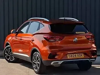 Used MG ZS Exclusive 111 HP (81 kW) 2024 Orange SUV