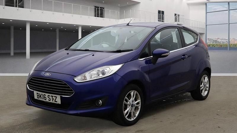 Used Ford Fiesta Zetec 2016 Blue Hatchback