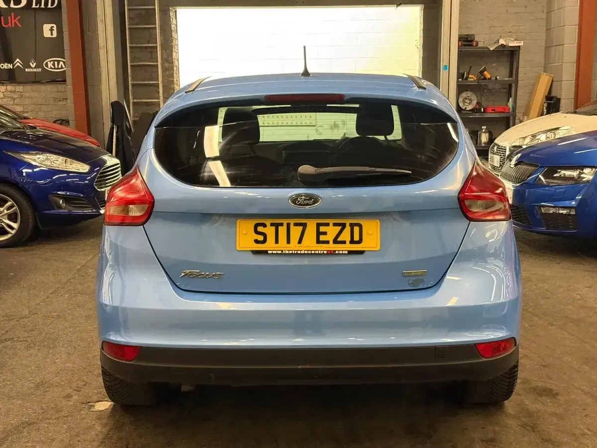 Used Ford Focus Zetec 2017 Blue Hatchback