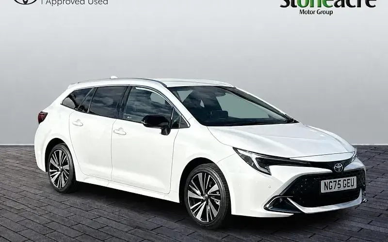 Used Toyota Corolla Design 140 HP (102 kW) 2026 Estate