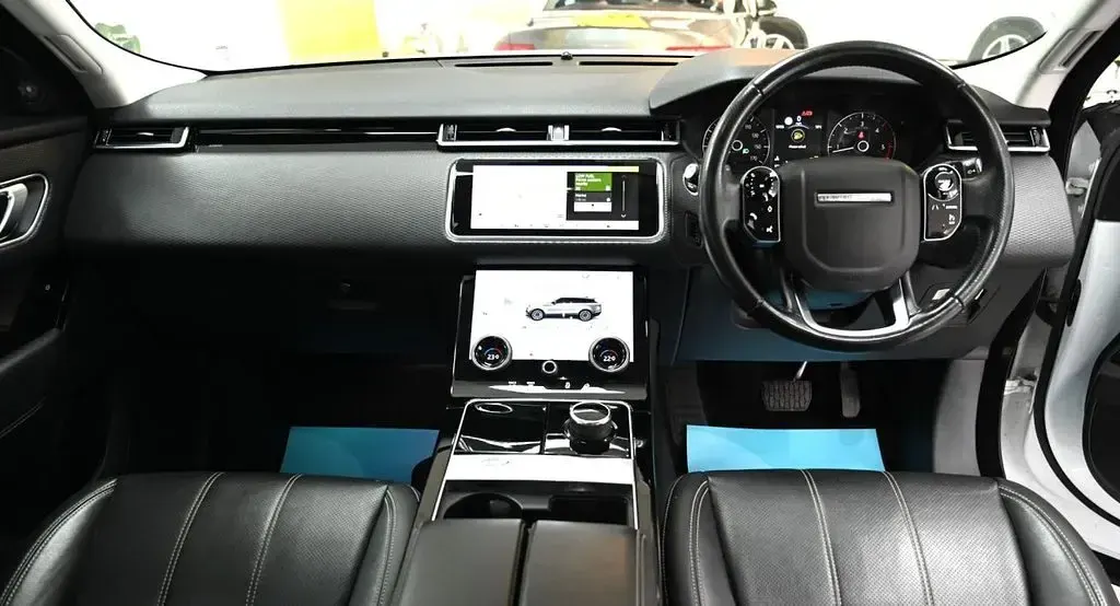 Used Land Rover Range Rover Velar S 180 HP (132 kW) 2018 White SUV