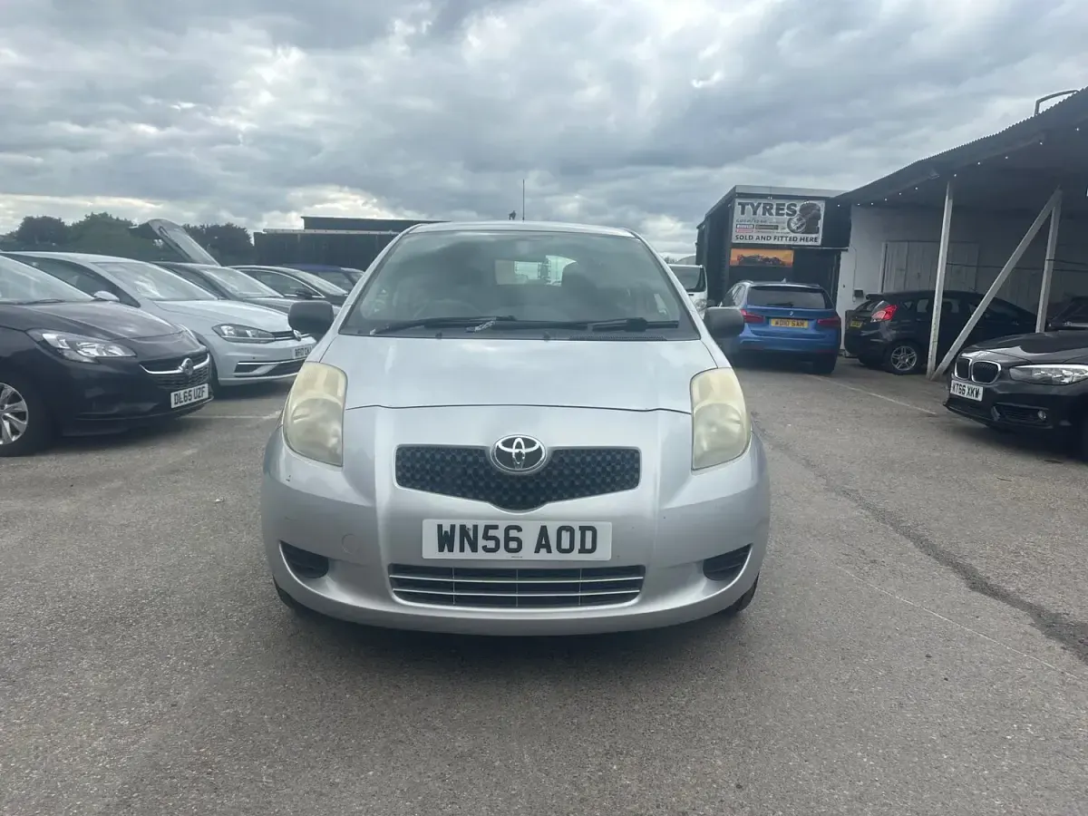 Used Toyota Yaris T2 2006 Silver Hatchback