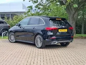 Used Mercedes B200 AMG Line Premium Plus 150 HP (110 kW) 2023 Black Hatchback