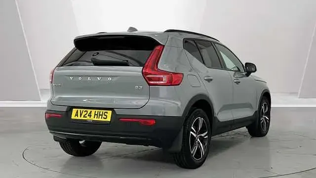 Used Volvo XC40 Plus 161 HP (118 kW) 2024 Grey SUV