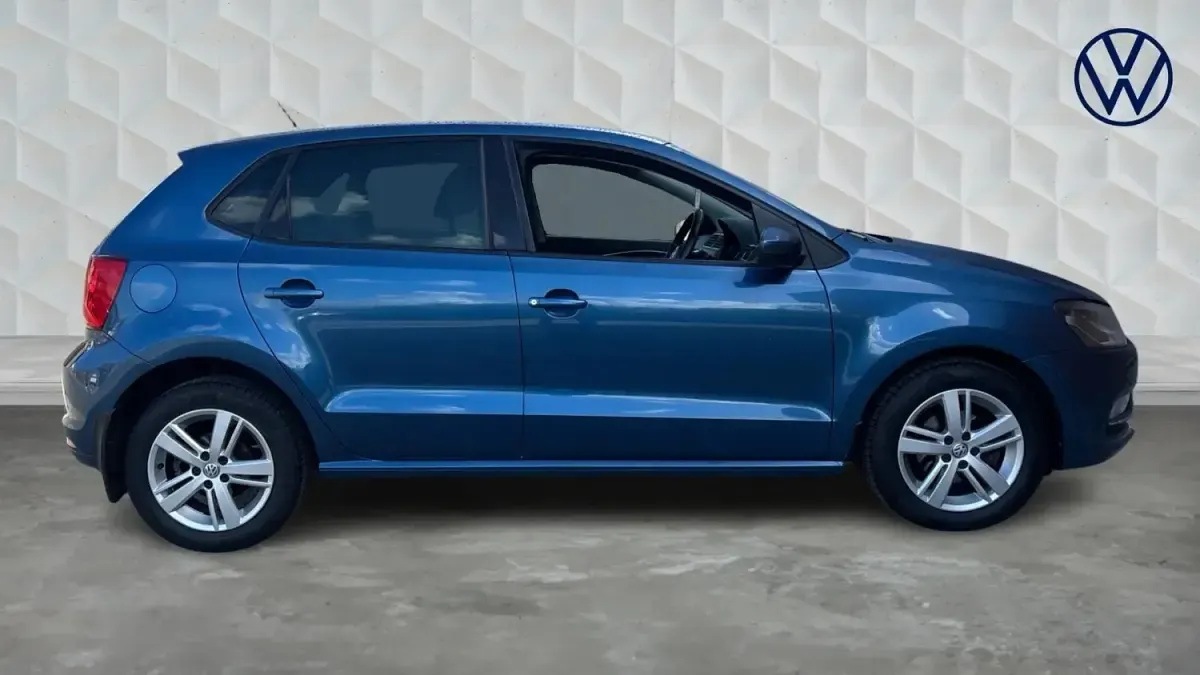 Używany VW Polo Match 90 KM (66 kW) 2017 Niebieski Hatchback