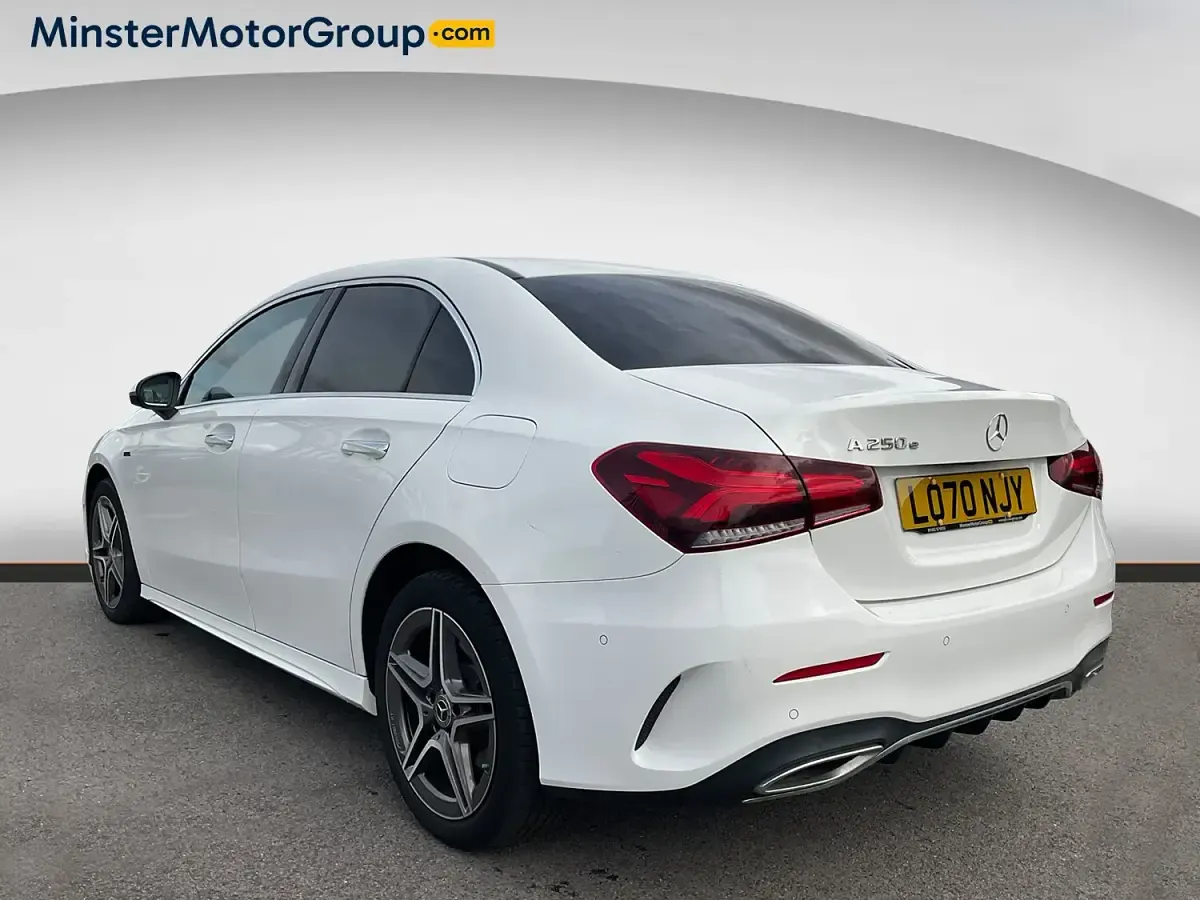 Used Mercedes A250 AMG Line Premium 214 HP (157 kW) 2021 White Sedan