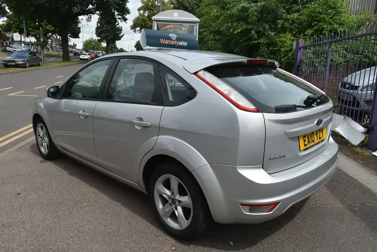 Used Ford Focus Zetec 2010 Silver Hatchback