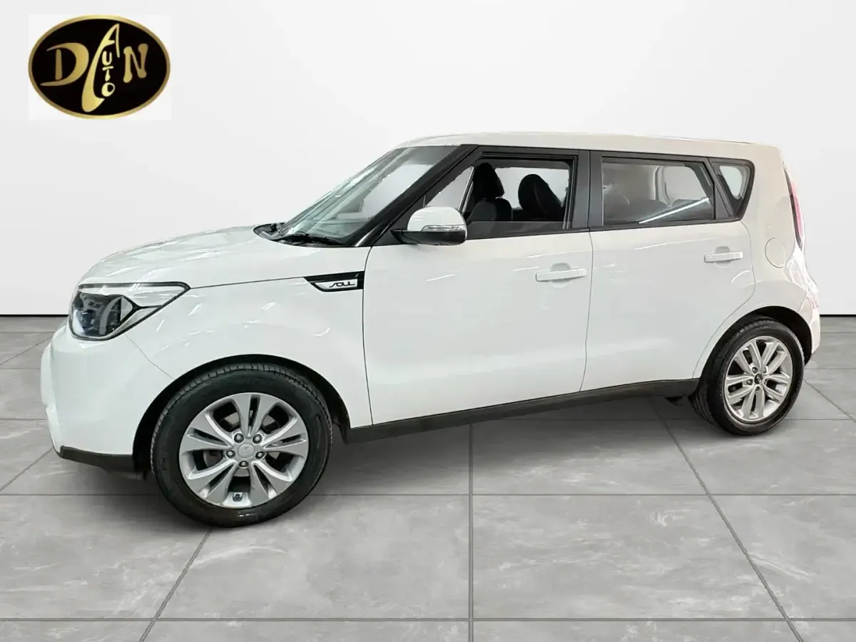 Used Kia Soul 128 HP (94 kW) 2015 White SUV