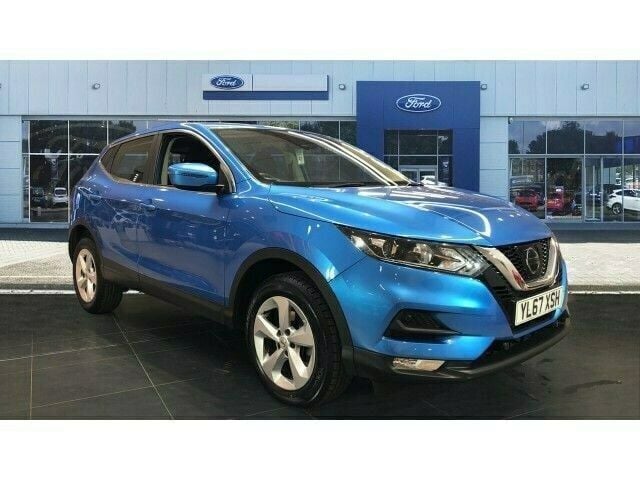 Blue Used 2018 Nissan Qashqai Acenta+ SUV | £8,100 (Good price) - Image 1/4