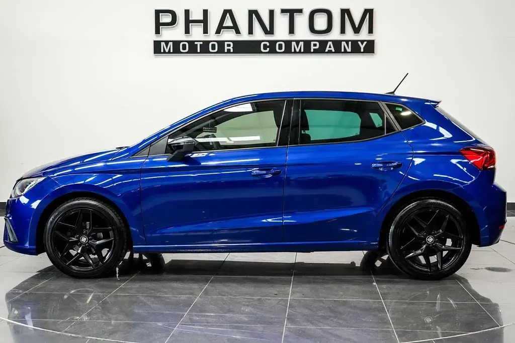 Używany Seat Ibiza FR 95 KM (69 kW) 2019 Niebieski Hatchback