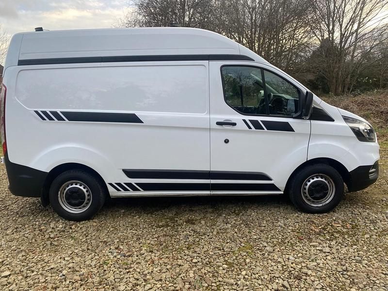 Used Ford Transit Custom 105 HP (77 kW) 2020 Frozen white Van