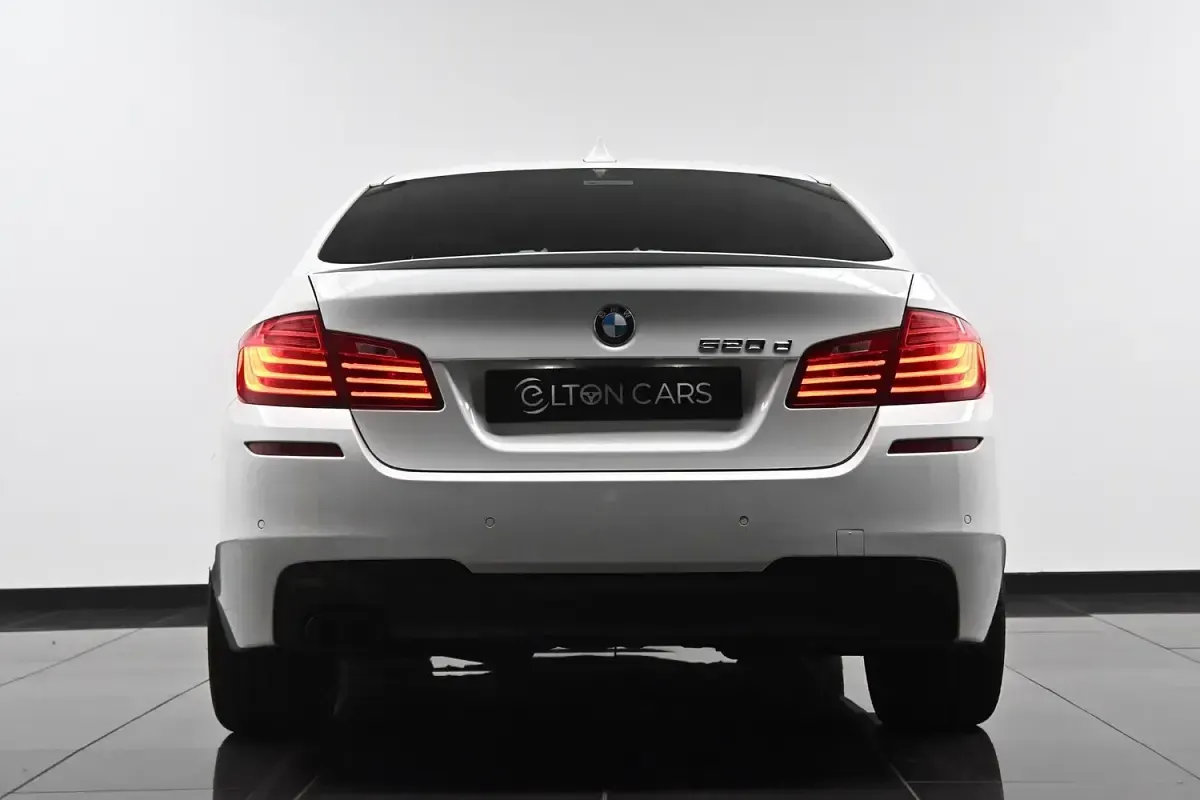 Used BMW 520 M Sport 190 HP (139 kW) 2016 White Sedan