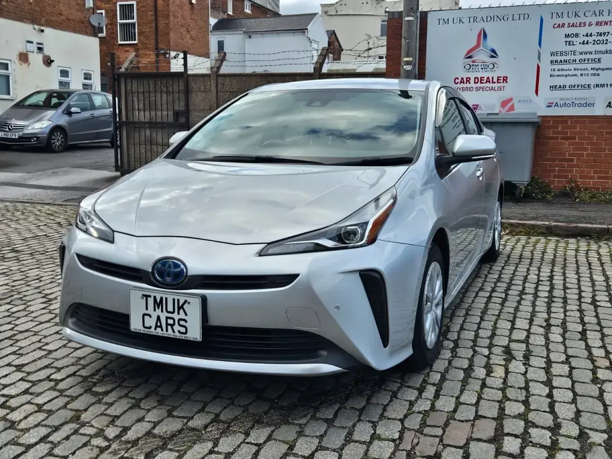 Usado Toyota Prius 122 CV (89 kW) 2020 Plateado Utilitario