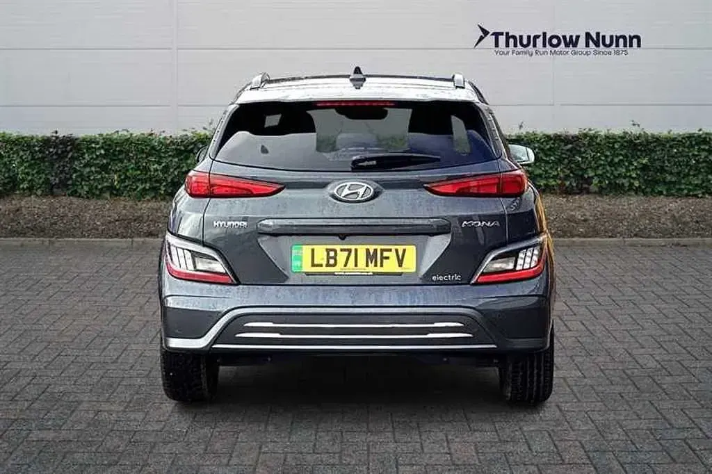 Used Hyundai Kona Premium 150 kW (204 HP) 2021 Grey SUV