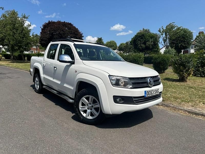 White Used 2013 VW Amarok Trendline Pickup | £6,450 (Good price) - Image 1/2