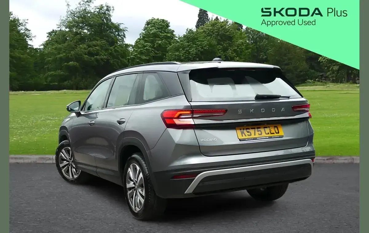 Usado Skoda Kodiaq SE 147 HP (108 kW) 2026 Cinzento SUV