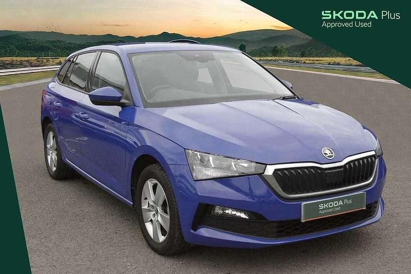 Race blue metallic Used 2020 Skoda Scala SE Hatchback | £10,795 (Fair price) - Image 1/4