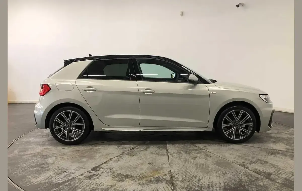 New Audi A1 S-Line 94 HP (69 kW) 2026 Silver SUV