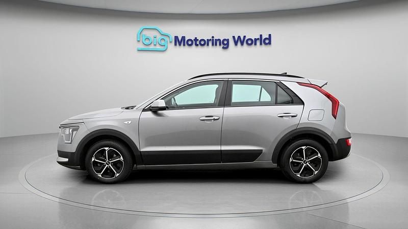 Gebraucht Kia Niro 129 PS (94 kW) 2024 Grau SUV