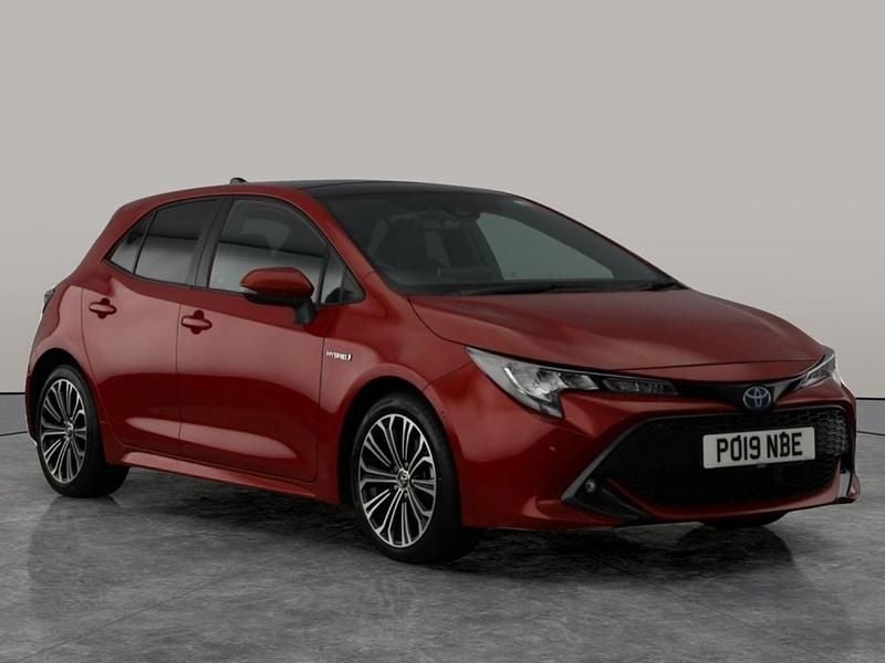 Used Toyota Corolla Design 122 HP (89 kW) 2019 Red Hatchback