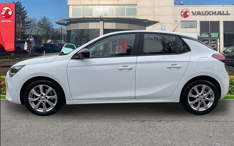 Used Vauxhall Corsa Design Edition 101 HP (74 kW) 2023 White Hatchback