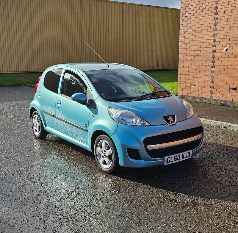 Blue Used 2011 Peugeot 107 Envy Hatchback | £1,500 (Good price) - Image 1/4