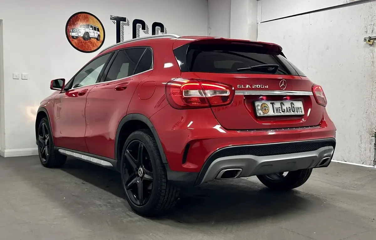 Used Mercedes GLA200 AMG line 136 HP (100 kW) 2016 Red SUV
