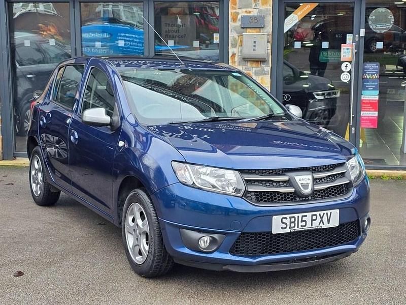 Used Dacia Sandero Lauréate 90 HP (66 kW) 2015 Blue Hatchback