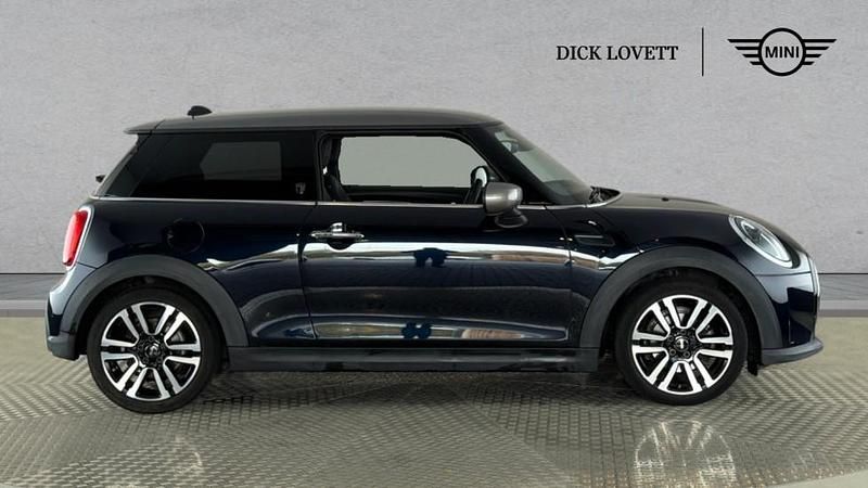 Used Mini Cooper Exclusive 134 HP (98 kW) 2022 Black Hatchback