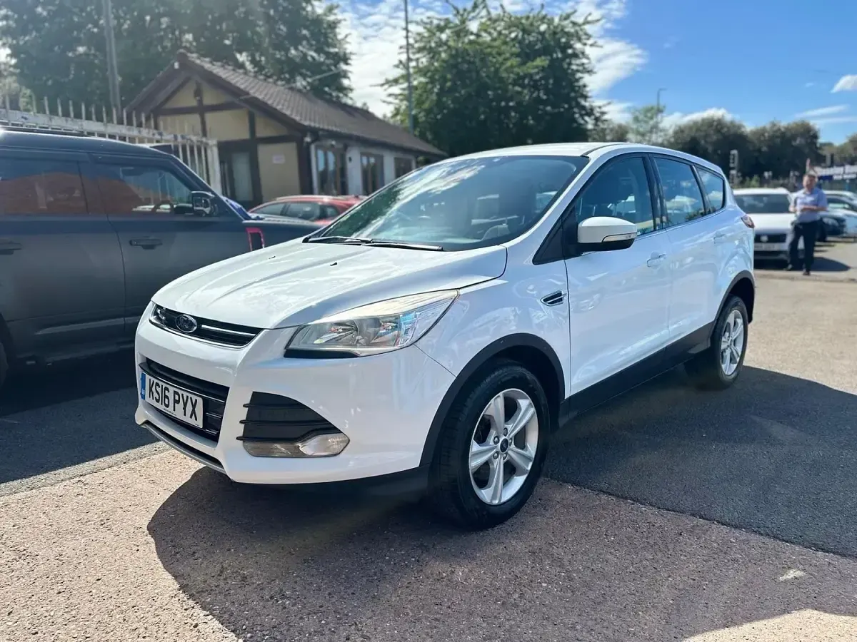 Used Ford Kuga Zetec 2016 White SUV