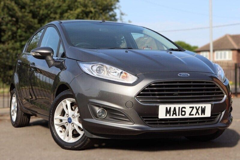 Grey Used 2016 Ford Fiesta Zetec Hatchback | £5,900 (Fair price) - Image 1/1