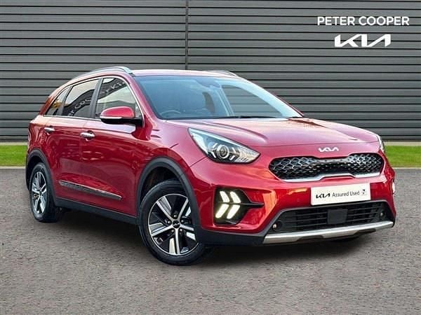 Red Used 2021 Kia Niro SUV | £17,991 (Fair price) - Image 1/4